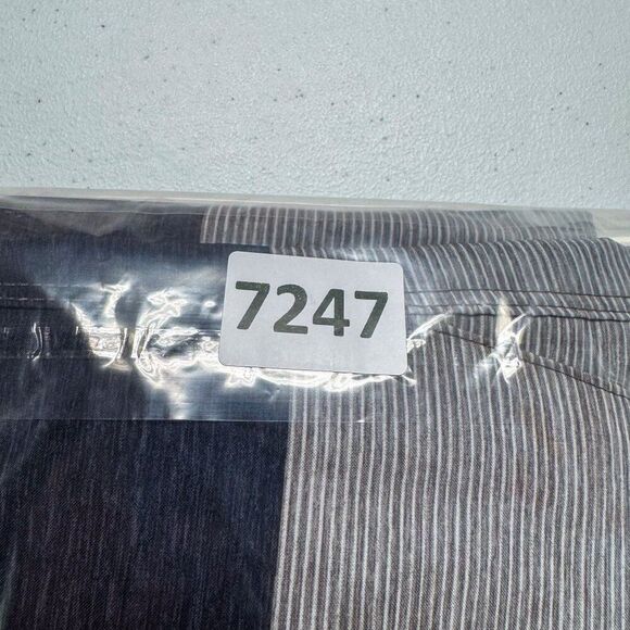 Hurley Swim Shorts Mens XL Gray Striped Lined Swim Trunks Beach‎ Pool Party - Picture 16 of 16